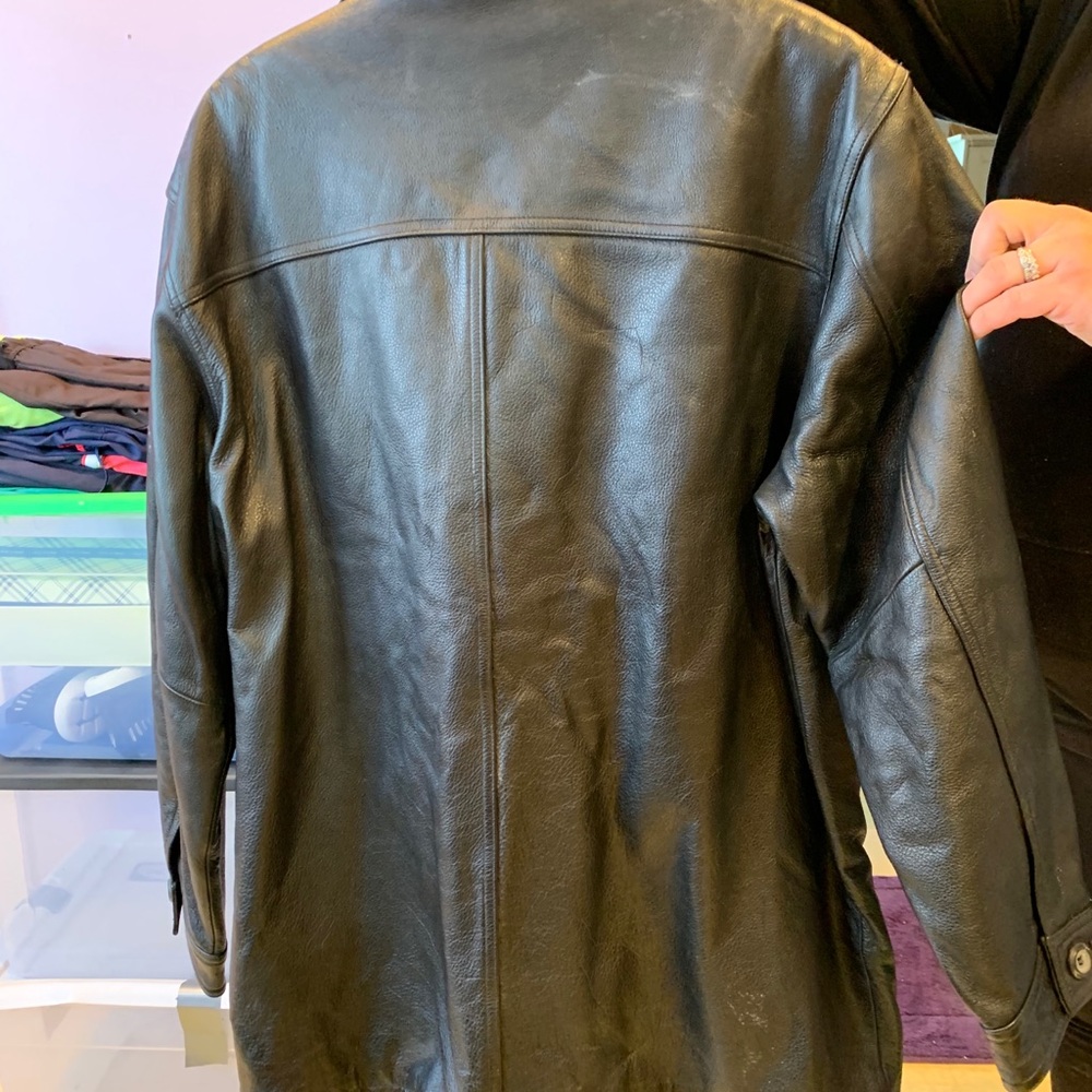 Men’s dress leather coat